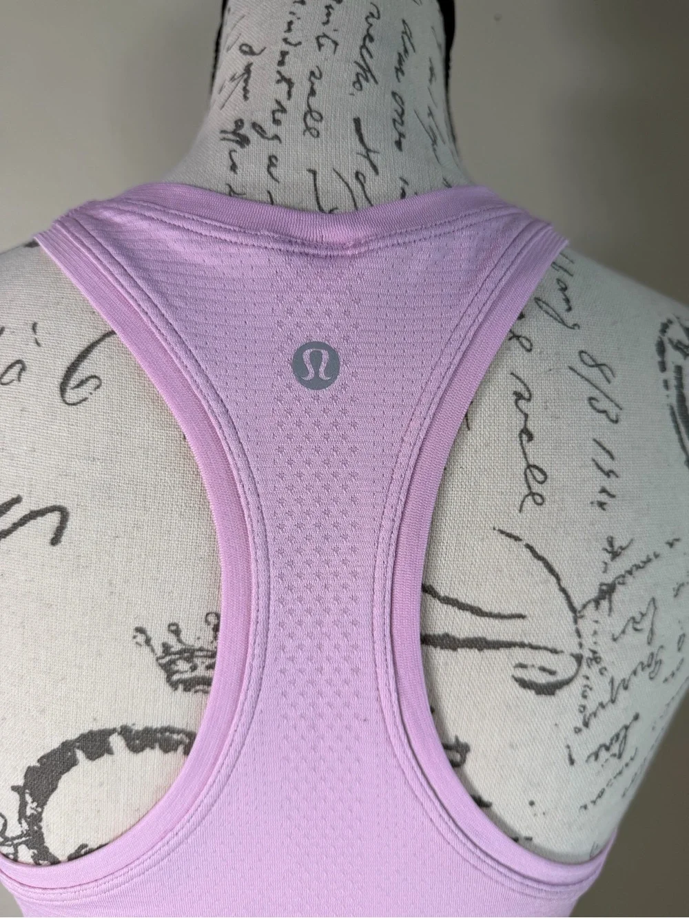 lululemon athletica Light Lilac Scoop Neck Tank - Picture 4 of 7